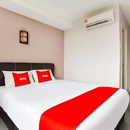 Oyo 89631 988 Hotel Johor Bahru Dış mekan fotoğraf