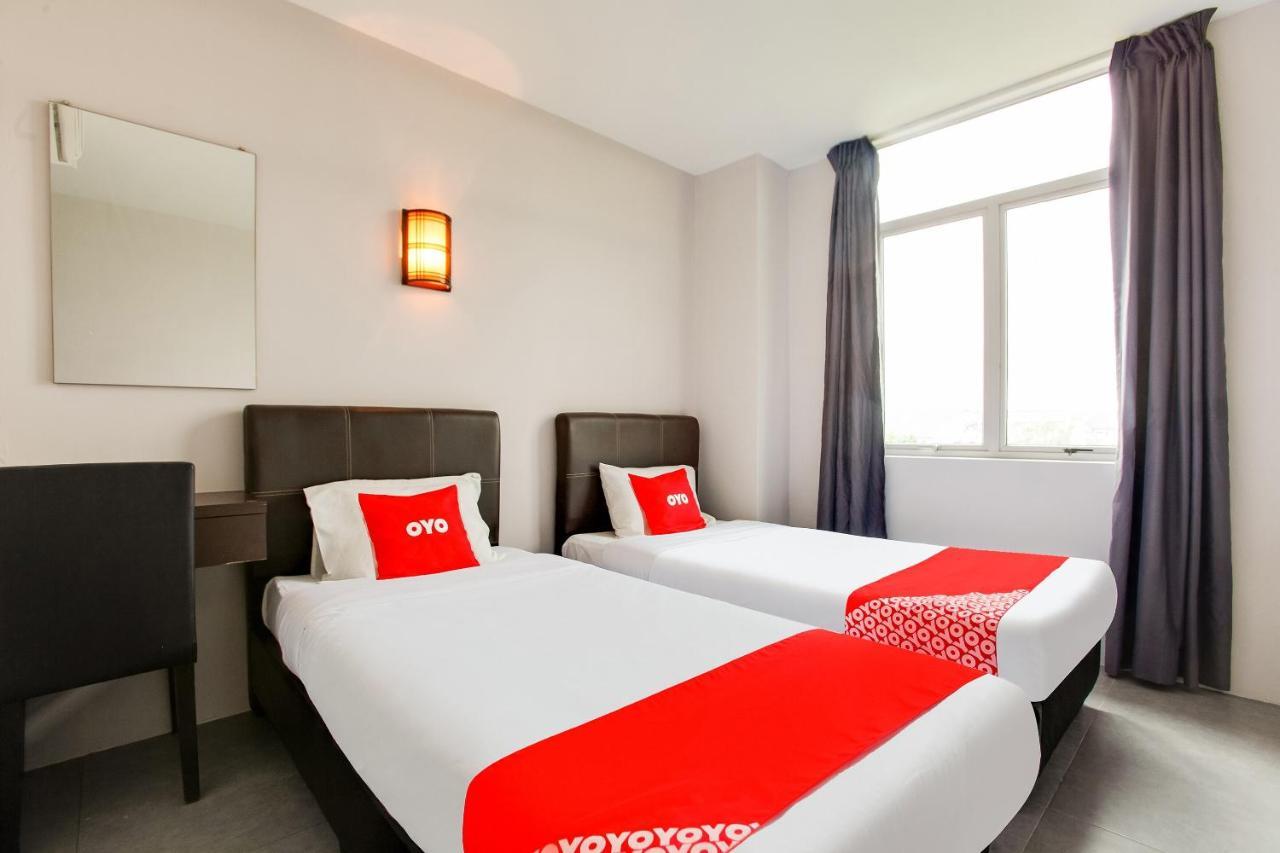 Oyo 89631 988 Hotel Johor Bahru Dış mekan fotoğraf