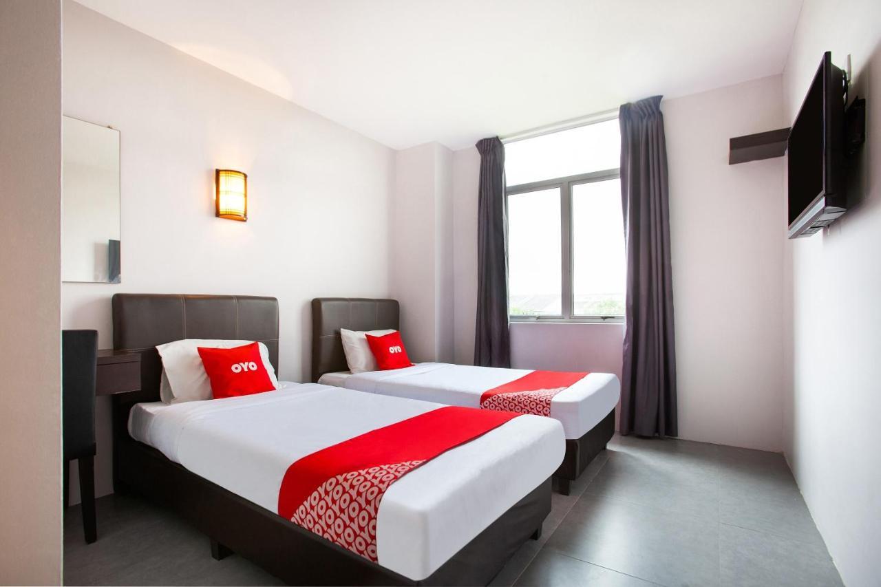 Oyo 89631 988 Hotel Johor Bahru Dış mekan fotoğraf